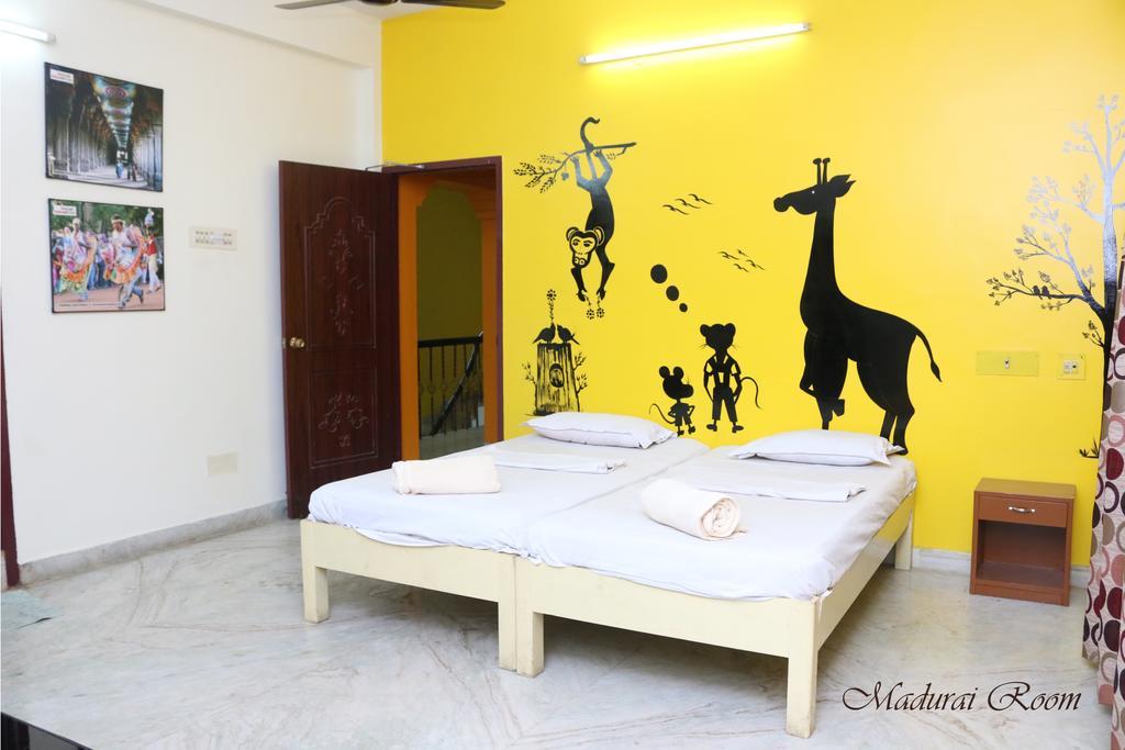 Elements Hostel Chennai Room photo