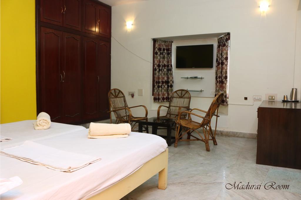 Elements Hostel Chennai Room photo