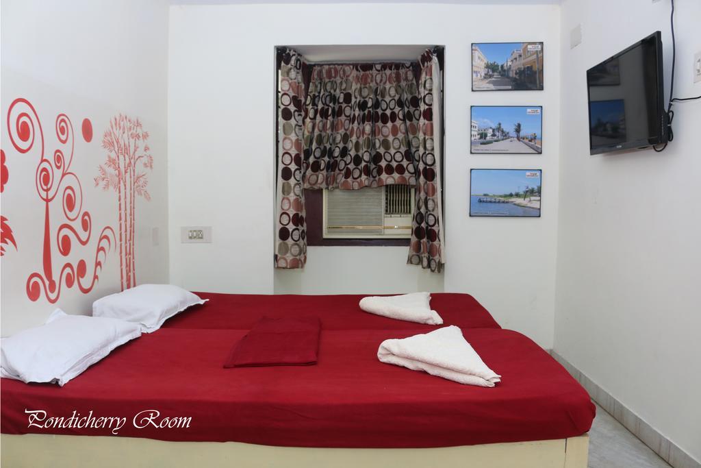 Elements Hostel Chennai Room photo