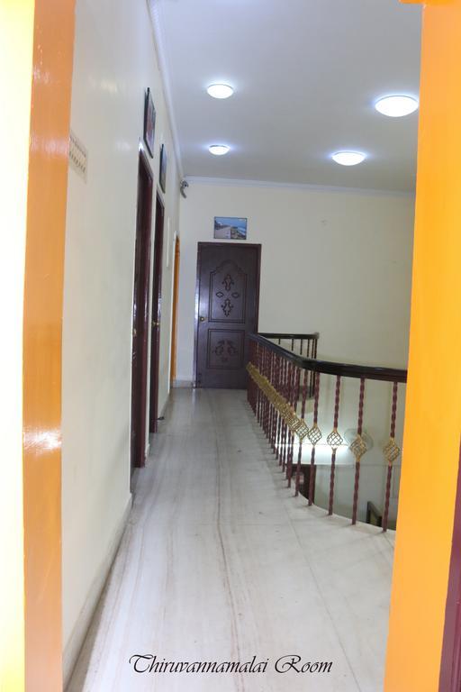 Elements Hostel Chennai Room photo