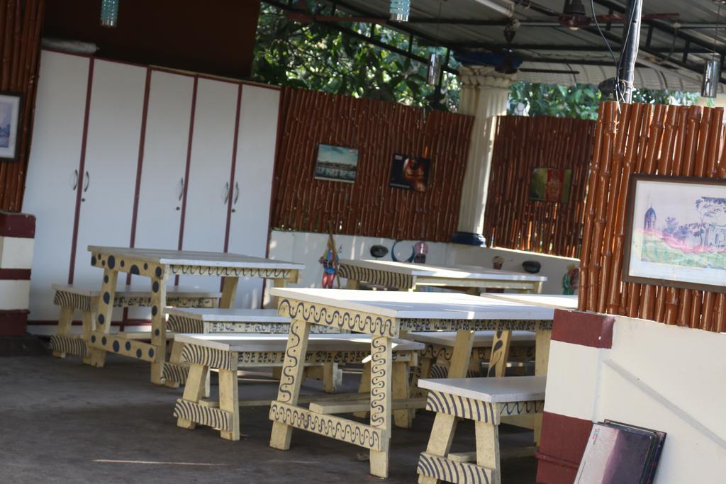 Elements Hostel Chennai Exterior photo
